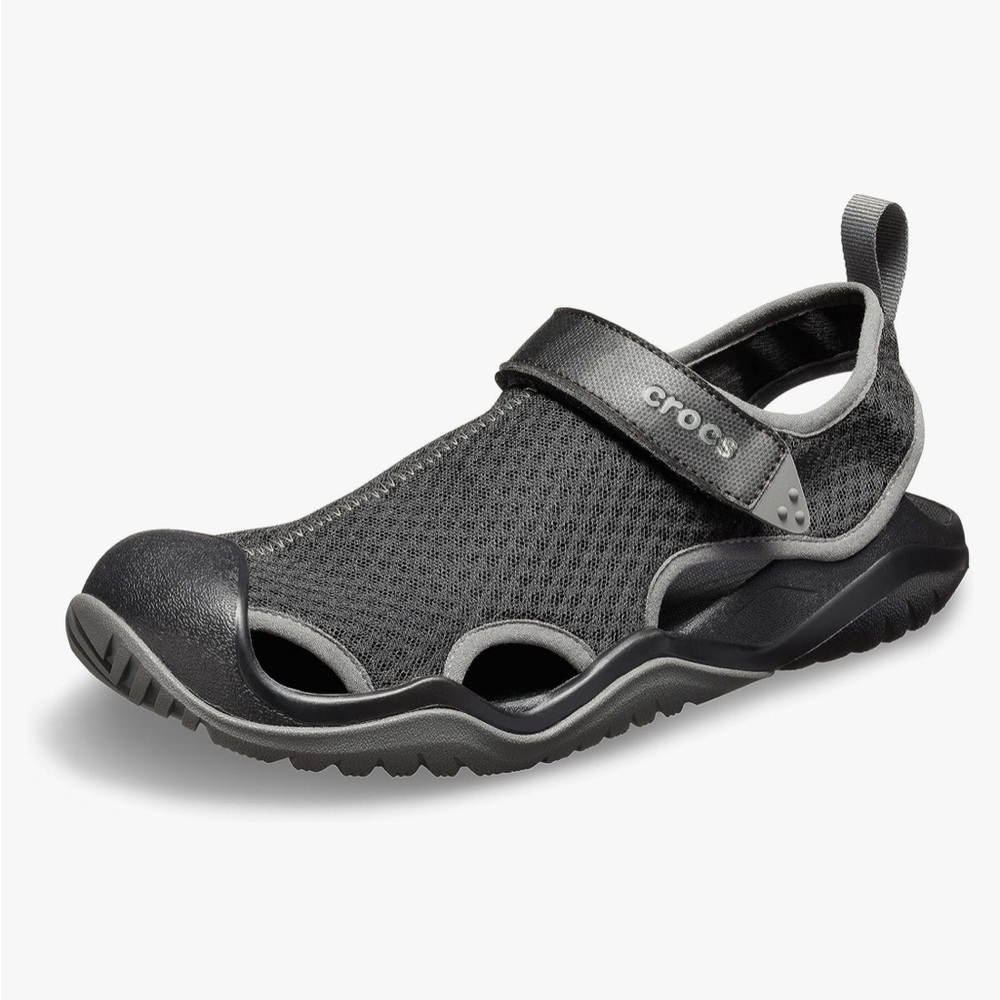 Croc’s swift water mesh shoe/ sandal